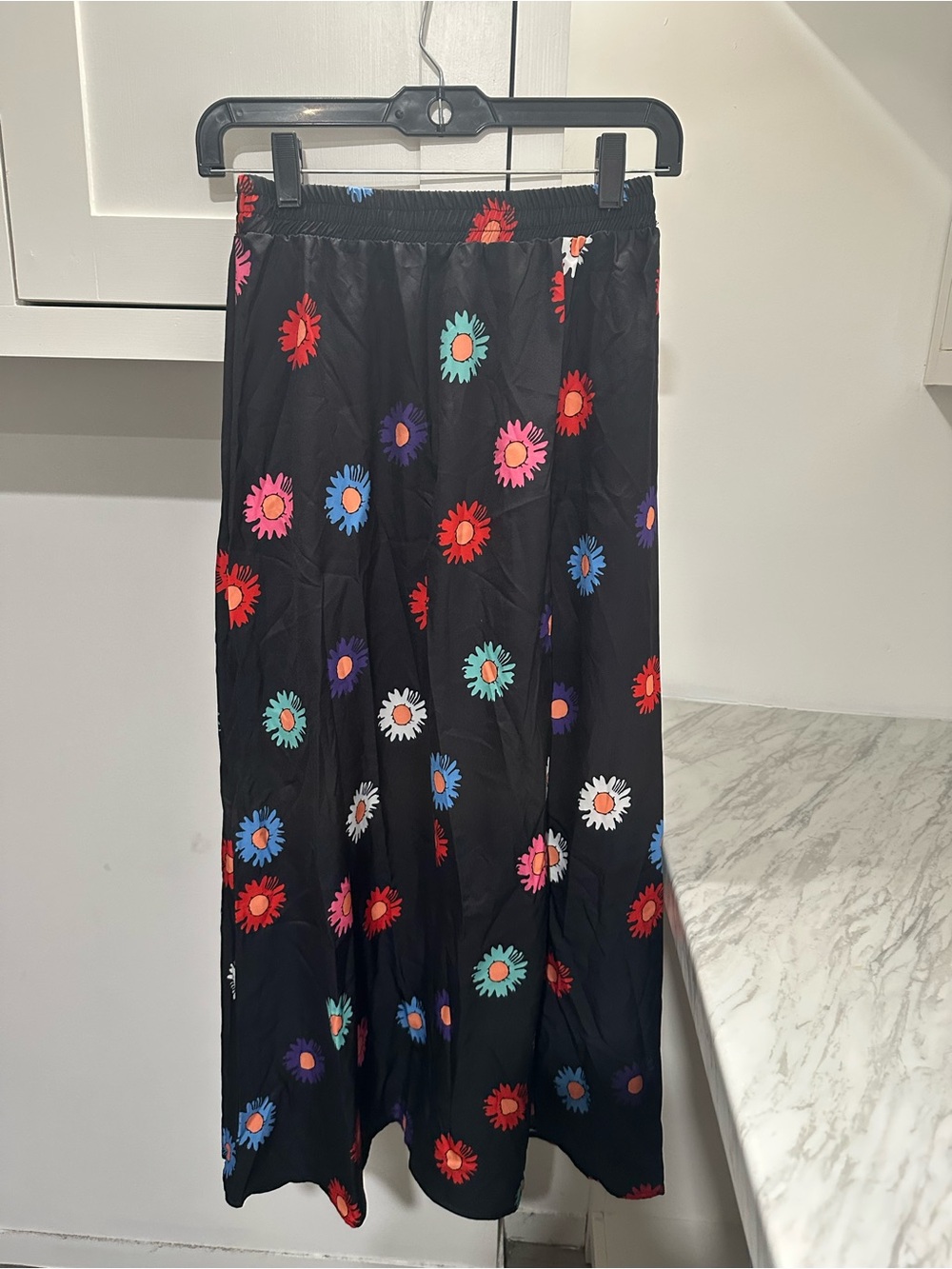 Black Floral Midi Skirt with Multicolor Daisies